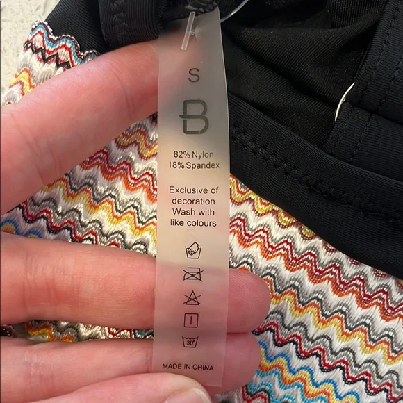 Bikini Set by Blooming Jelly Size Small - NWT - Picture 9 of 11